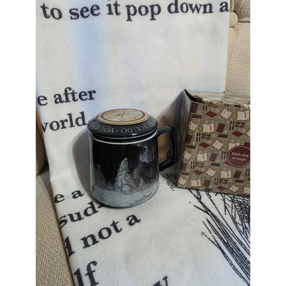 Owlcrate Advent Tea infuser Golden Compass